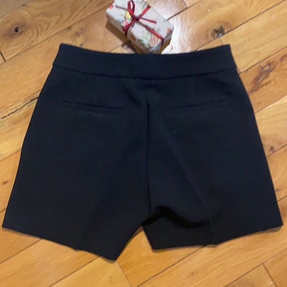 Banana Republic black shorts. Perfect condition. Never worn. - Picture 5 of 5